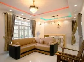 Family-friendly Private Villa with Mountain Views near Kandy