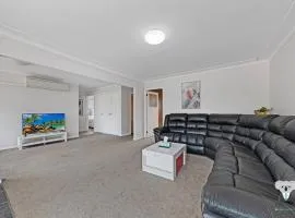 KozyGuru | Blacktown | Peaceful 3B House