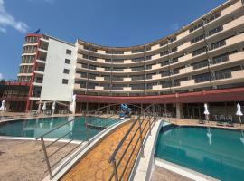 Berlin Green Park - All inclusive & Beach，位于金沙的酒店