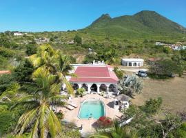 The Beach House and 2 appartments for full or separate rental, all with pool and private beach