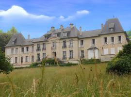 Château Champêtre 8 chambres, parc 18 ha, 4 étangs，位于Fontenoy的酒店