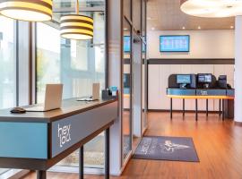 Hey Lou Hotel Frankfurt Airport，位于克尔斯特尔巴赫的酒店