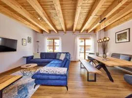 Mountain Safari Garmisch - Spacious, scenic and steps from adventure