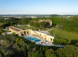 TENUTA BAGNI DE' CONSOLI 24, Emma Villas，位于贝尔蒂诺罗的酒店