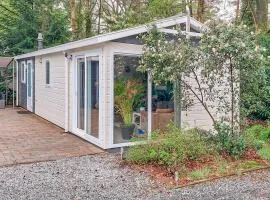 2 Bedroom Lovely StaCaravan In Vorden