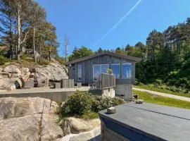 2 Bedroom Amazing Home In Mandal