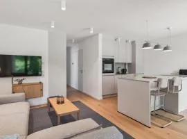 2 Bedroom Stunning Apartment In Tossens