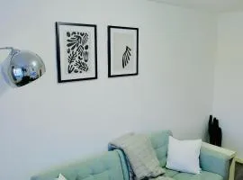 Luxurious 2 beds Urban Glint by GOO Living