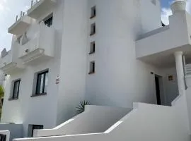 Surf and Stay House