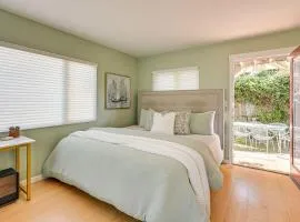 Modern Santa Cruz Studio Near Beach and Hot Tub