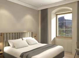 Gasthof Hotel Post，位于齐勒谷地施特拉斯的酒店
