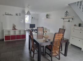 appartement 3 chambres，位于巴斯约兹的酒店