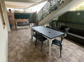 Appartamento in villa，位于托雷阿马莱的酒店