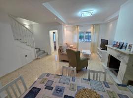 Chalet Playamar 300m de la playa，位于多列毛利诺斯的酒店