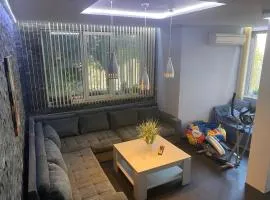 Luxury Seaside Villa with Jacuzzi & Garden - Varna
