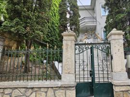 Villa Centrale，位于克卢日-纳波卡的宠物友好酒店