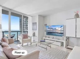 MVR - Ocean & River Views Boutique Apt SPA Pool