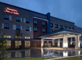 Hampton Inn & Suites Dallas - Farmers Branch，位于法默斯布兰奇的酒店