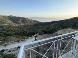 VILLA NEFELI