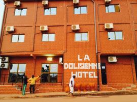 La Dolisienne，位于Dolisie的酒店