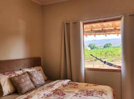 Pousada Casa do Campo Zelito，位于德尔菲诺波利斯的酒店