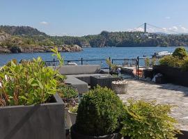 Koselig hus med egen brygge，位于Askøy的酒店