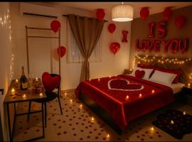 Lynn Lodge SLM