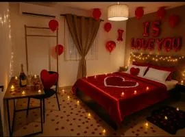 Lynn Lodge SLM