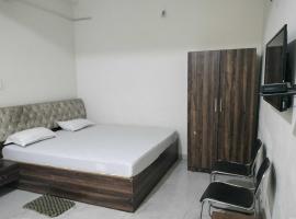 Hotel O Darpan And Marriage Hall，位于Nagri的酒店