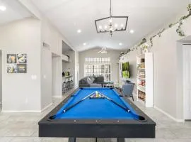 Stylish Mid-Century 4BR Escape with Pool & Luxe Vibes