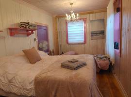 Gite la belle Forillonne aux salles de bain privée，位于加斯佩的酒店