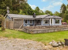 2 Bedroom Beautiful Home In Västerlanda，位于Västerlanda的酒店