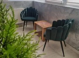 Golden Apartment - Militari Residence Bucharest