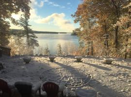 Royal Muskoka Patio，位于卡灵港的酒店