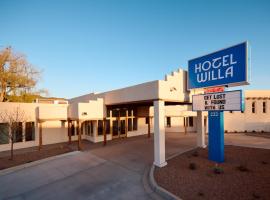 Hotel Willa，位于陶斯的酒店