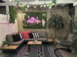 Private Patio 5 Min Walk to Beach and Restaurants，位于曼哈顿海滩的酒店