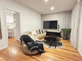 Stylish Family Home，位于丹德农的酒店