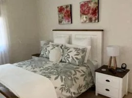 Hideaway on Hume