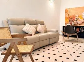 3BR Batu Pahat Setia Homestay Walk to AEON Big 6-8 pax by Ngio