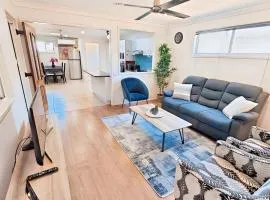 The Urban Cozy Cottage - 5 Mins to Parramatta or Westmead Hospital or WSU