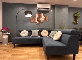 Single-family Japanese villa, 6 minutes on foot from Namba station, inside Shinsaibashi walking circle, direct access to Kansai Airport, easy access to Kyoto, Nara, USJ, Kobe!