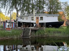 Cozy little house with sauna on a fishing boat