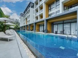 Pool View Wyndham Condo 1310