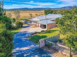 Riverbend Ranch Tamborine，位于塔姆博尼的酒店