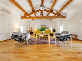 Gite dans un Mas Provençal avec Jacuzzi，位于奥佩德的酒店