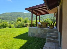 Villa Usivak for green quiet holiday near Sarajevo#TravellerAwards2025，位于萨拉热窝的酒店