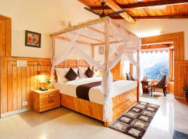 BEAUTIFUL AMBIENCE PEACHWOOD HOTEL AND RESORT NAINITAL with #Restaurant #Parking #Mountain View #Hustlefree #noisefree #playingarea #wifi - Near Bohra kot Ram Garh Park- A Premium Hotel In Nainital，位于奈尼塔尔的酒店