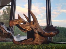 恐竜博物館まで車10分バーベキュー機材無料貸出勝山ファミリーログハウス今日のおうち，位于胜山市的住宿