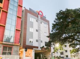 Super Hotel O IRA Sathyajyothi Comfort，位于班加罗尔的酒店