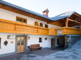 Rooms&Apartments Pazlar，位于布莱德的酒店